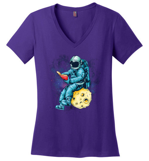 Astronaut Reading Space V-Neck