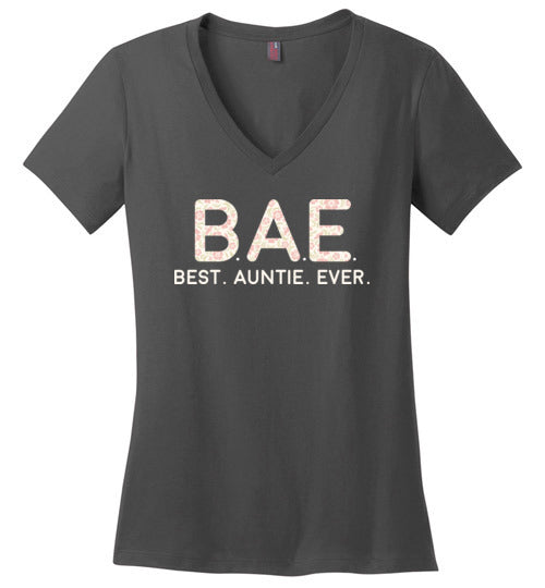 BAE Best Auntie Ever V-Neck